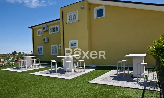 Rexer-Roseto-degli-Abruzzi-Casa-indipendente-con-BB-e-appartamenti-Altro