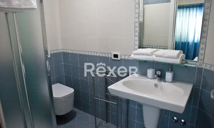 Rexer-Roseto-degli-Abruzzi-Casa-indipendente-con-BB-e-appartamenti-Altro