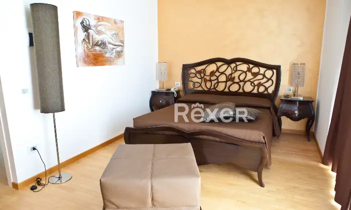 Rexer-Roseto-degli-Abruzzi-Casa-indipendente-con-BB-e-appartamenti-Altro