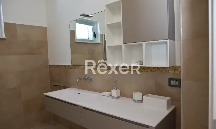 Rexer-Roseto-degli-Abruzzi-Casa-indipendente-con-BB-e-appartamenti-Altro
