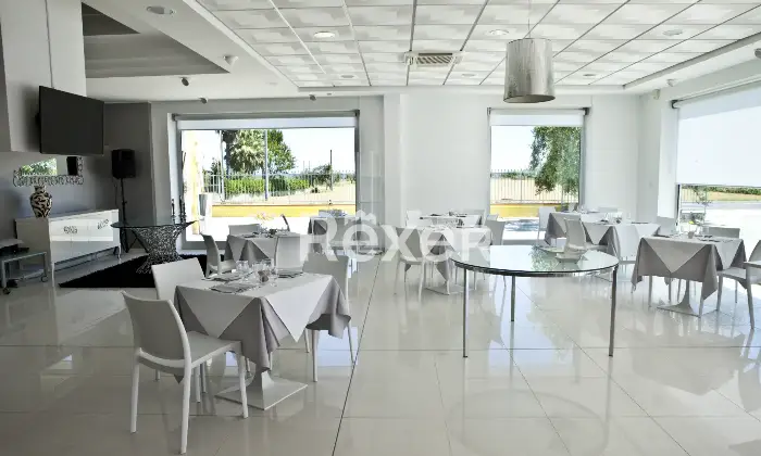 Rexer-Roseto-degli-Abruzzi-Casa-indipendente-con-BB-e-appartamenti-Altro