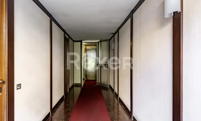 Rexer-Milano-Quadrilocale-con-cantina-e-box-Altro