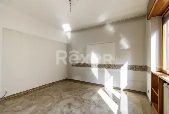 Rexer-Milano-Quadrilocale-con-cantina-e-box-Altro