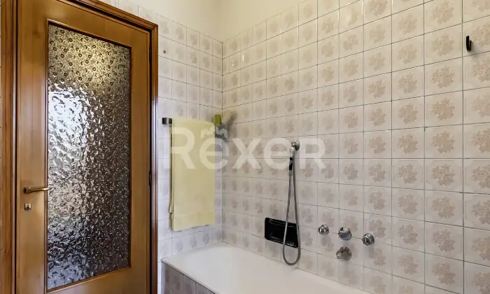 Rexer-Milano-Quadrilocale-con-cantina-e-box-Altro