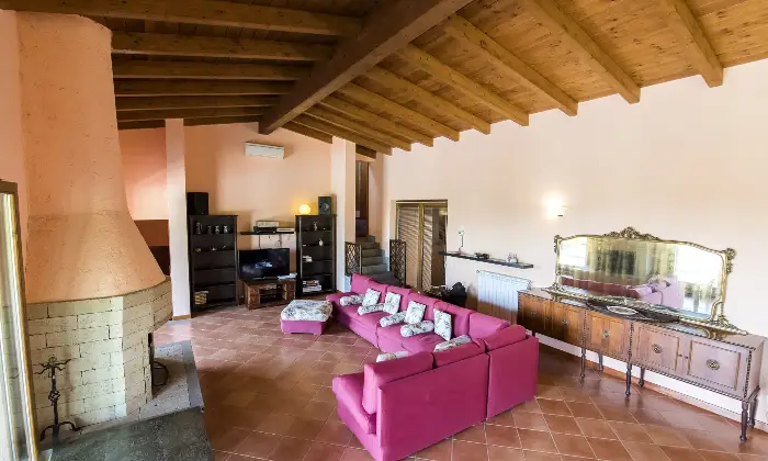 Rexer-Trevignano-Romano-Prestigiosa-villa-con-vista-sul-lago-di-Bracciano-Altro