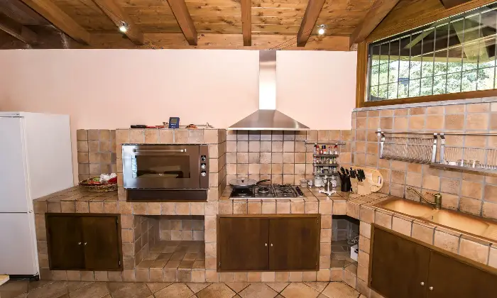 Rexer-Trevignano-Romano-Prestigiosa-villa-con-vista-sul-lago-di-Bracciano-Altro