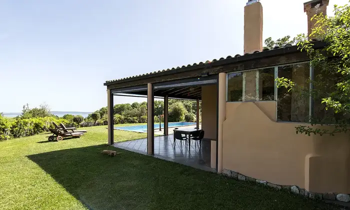 Rexer-Trevignano-Romano-Prestigiosa-villa-con-vista-sul-lago-di-Bracciano-Altro