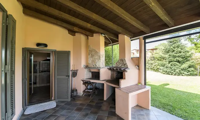 Rexer-Trevignano-Romano-Prestigiosa-villa-con-vista-sul-lago-di-Bracciano-Altro