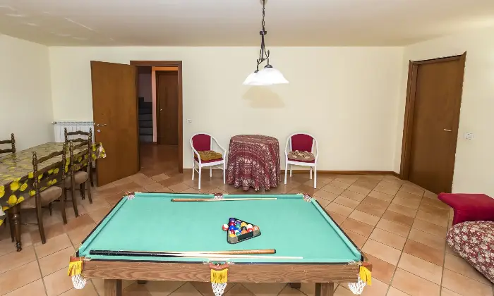Rexer-Trevignano-Romano-Prestigiosa-villa-con-vista-sul-lago-di-Bracciano-Altro