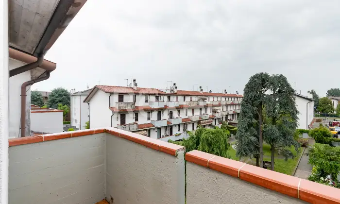 Rexer-Marcon-Villetta-a-schiera-su-pi-livelli-con-giardino-privato-Altro