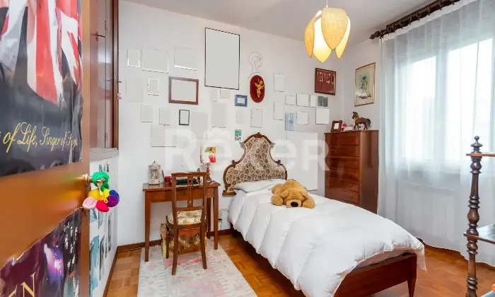 Rexer-Marcon-Villetta-a-schiera-su-pi-livelli-con-giardino-privato-Altro