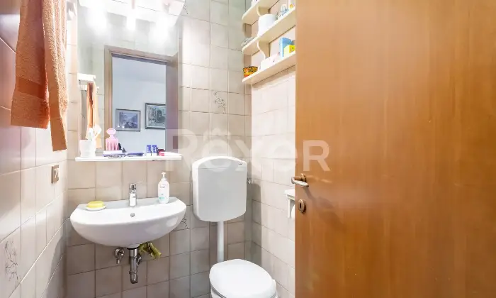 Rexer-Marcon-Villetta-a-schiera-su-pi-livelli-con-giardino-privato-Altro