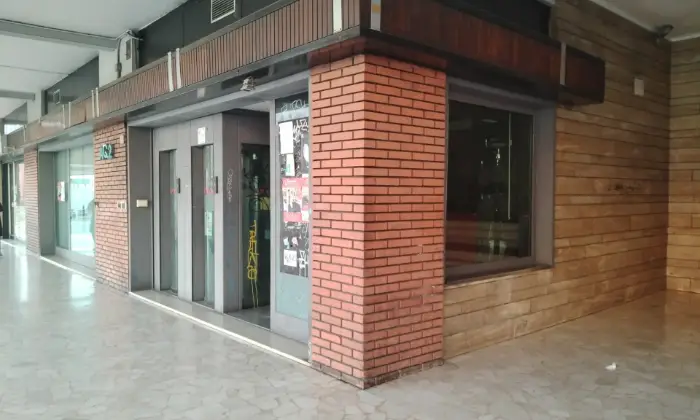 Rexer-Brescia-Ex-Filiale-Bancaria-con-Vetrine-in-Zona-Centrale-Altro