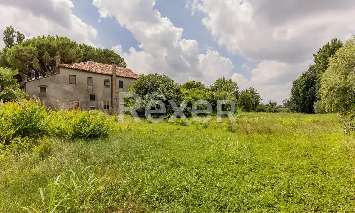 Rexer-Foss-Prestigiosa-Casa-Colonica-del-a-Foss-VE-Altro