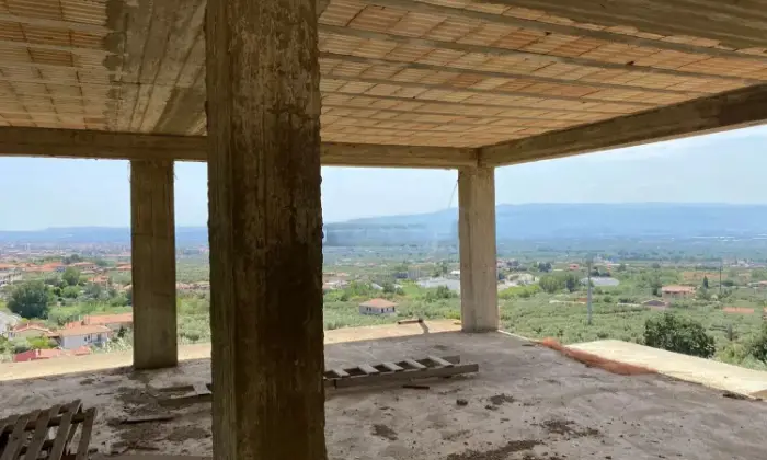 Rexer-Lamezia-Terme-Vendesi-una-struttura-immersa-nel-verde-a-Lamezia-Terme-Altro