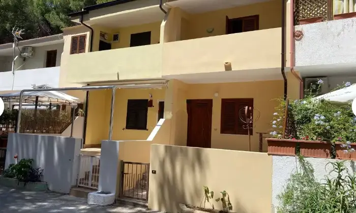 Rexer-Copanello-Vendesi-una-graziosa-villetta-a-schiera-a-Stalett-Altro