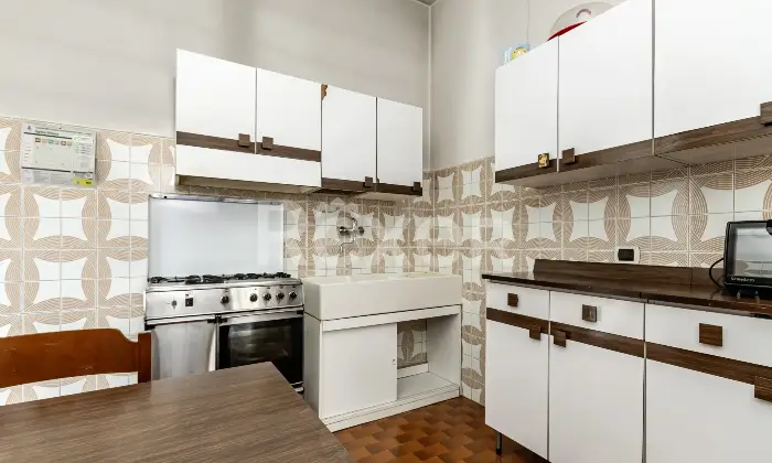 Rexer-Agrate-Brianza-Appartamento-trilocale-con-cantina-e-box-Altro