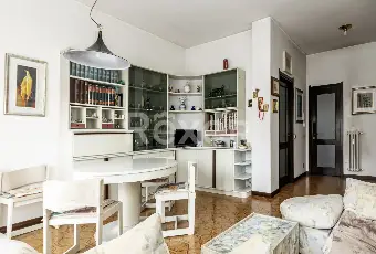 Rexer-Agrate-Brianza-Appartamento-trilocale-con-cantina-e-box-Altro