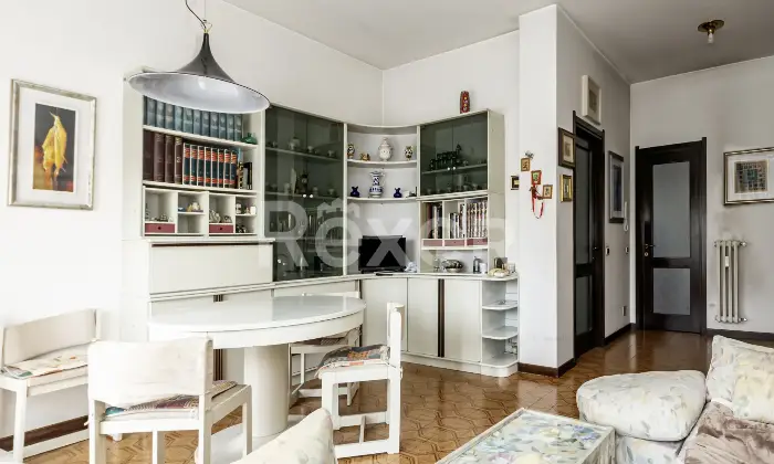 Rexer-Agrate-Brianza-Appartamento-trilocale-con-cantina-e-box-Altro