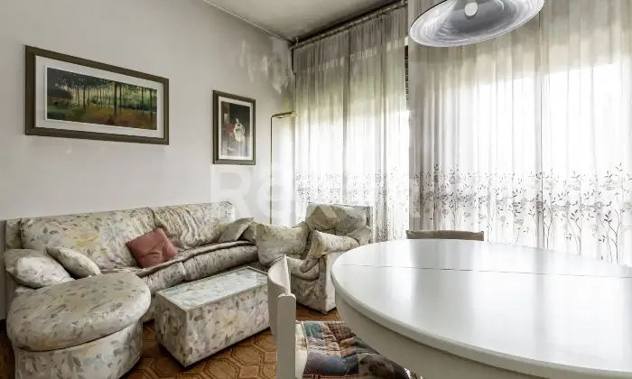 Rexer-Agrate-Brianza-Appartamento-trilocale-con-cantina-e-box-Altro