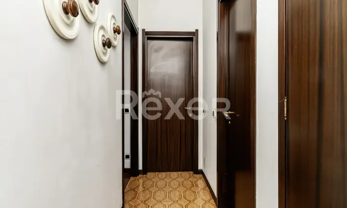 Rexer-Agrate-Brianza-Appartamento-trilocale-con-cantina-e-box-Altro