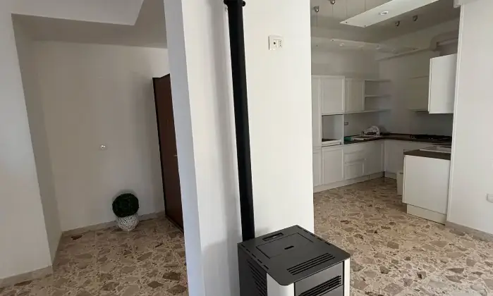 Rexer-San-Vito-dei-Normanni-AMPIO-E-LUMINOSO-APPARTAMENTO-Altro