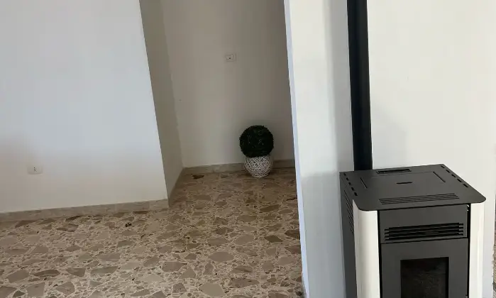 Rexer-San-Vito-dei-Normanni-AMPIO-E-LUMINOSO-APPARTAMENTO-Altro
