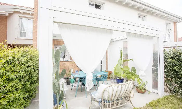 Rexer-Bernareggio-MB-Vendesi-Villetta-a-Schiera-con-Piscina-in-Residence-Esclusivo-Bernareggio-MB-Terrazzo