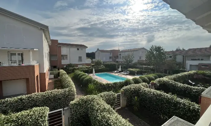 Rexer-Bernareggio-MB-Vendesi-Villetta-a-Schiera-con-Piscina-in-Residence-Esclusivo-Bernareggio-MB-Giardino