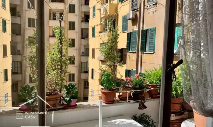 Rexer-Roma-Trilocale-terzo-piano-con-ascensore-Altro