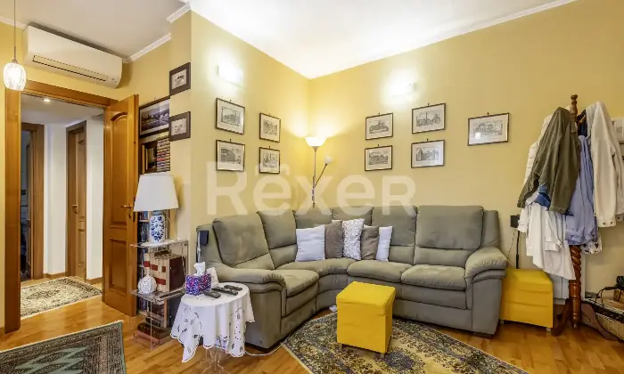 Rexer-Roma-Acilia-Trilocale-ottimo-stato-gi-affrancato-Altro