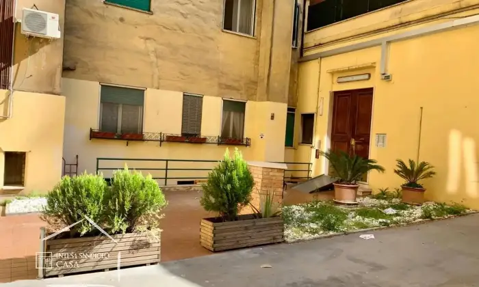 Rexer-Roma-Ampio-bilocale-piano-con-ascensore-Altro