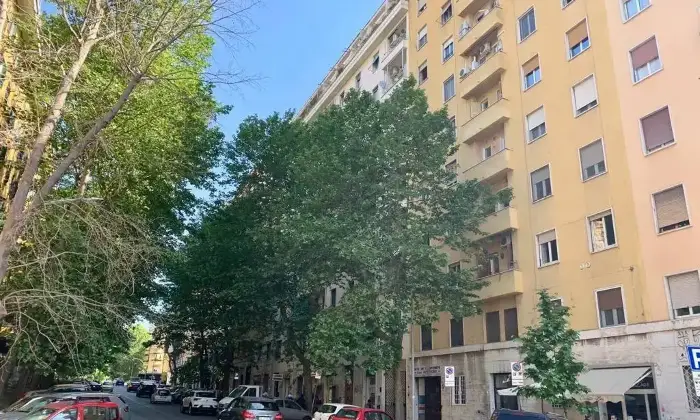 Rexer-Roma-Ampio-bilocale-piano-con-ascensore-Altro