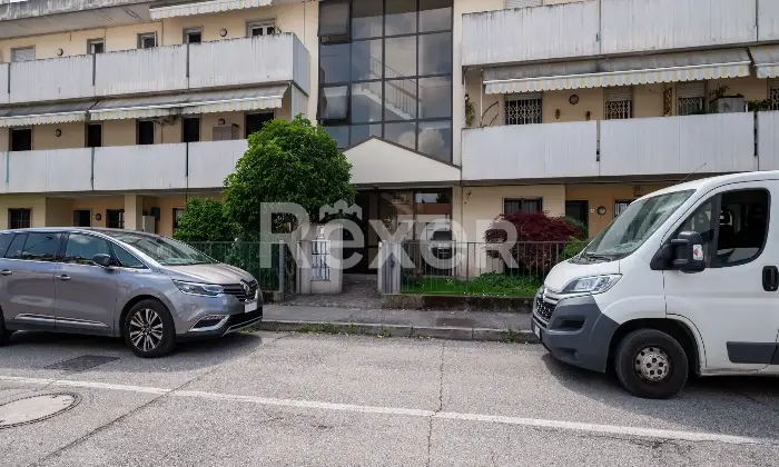 Rexer-PADOVA-Appartamento-ultimo-piano-con-garage-Altro