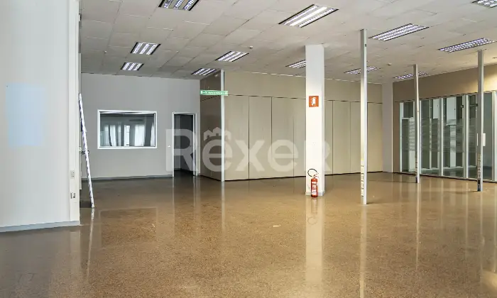 Rexer-Brescia-Struttura-Commerciale-in-vendita-a-Brescia-Altro