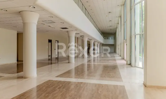Rexer-Jesi-Struttura-Commerciale-in-vendita-a-Jesi-Altro