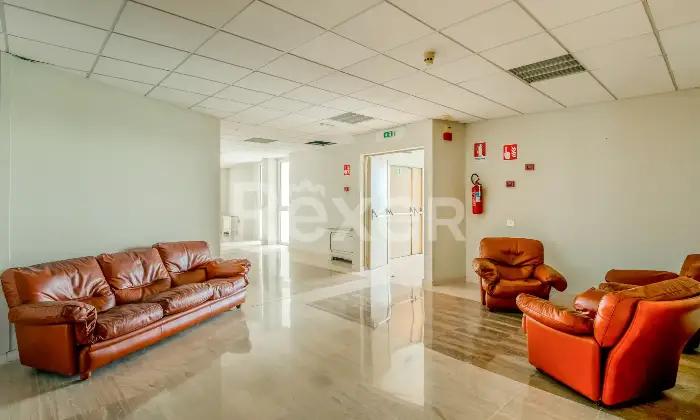 Rexer-Jesi-Struttura-Commerciale-in-vendita-a-Jesi-Altro