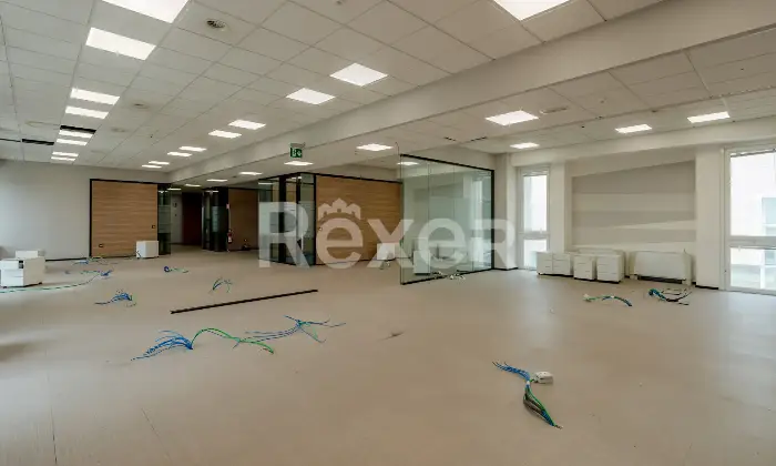 Rexer-Jesi-Struttura-Commerciale-in-vendita-a-Jesi-Altro