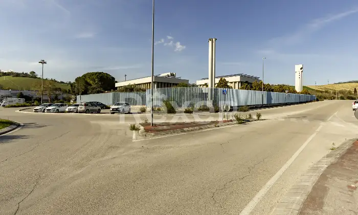 Rexer-Piediripa-Filiale-Bancaria-in-vendita-a-Macerata-Altro