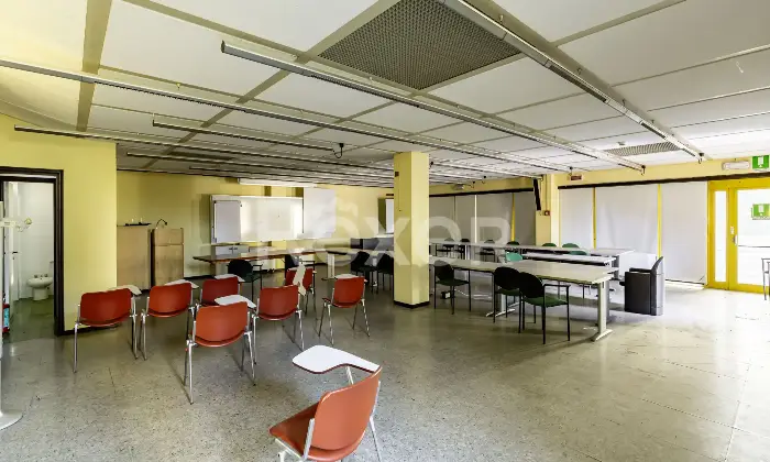 Rexer-Piediripa-Filiale-Bancaria-in-vendita-a-Macerata-Altro