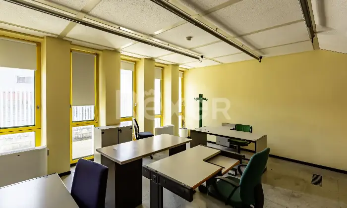 Rexer-Piediripa-Filiale-Bancaria-in-vendita-a-Macerata-Altro