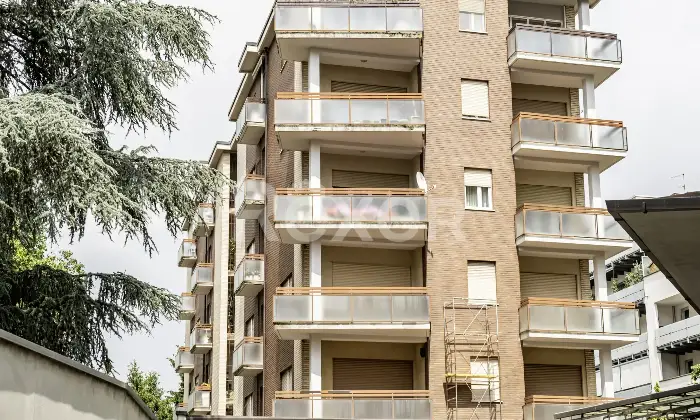 Rexer-Bergamo-APPARTAMENTO-SIGNORILE-CON-BOX-E-CANTINA-Altro