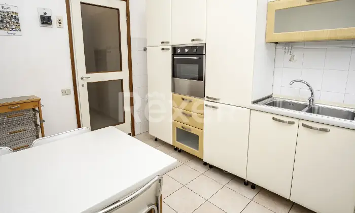 Rexer-Bergamo-APPARTAMENTO-SIGNORILE-CON-BOX-E-CANTINA-Altro