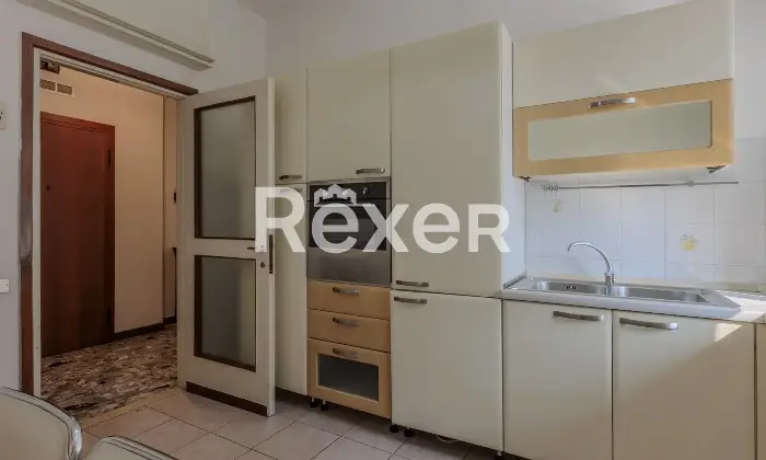 Rexer-Bergamo-APPARTAMENTO-SIGNORILE-CON-BOX-E-CANTINA-Altro