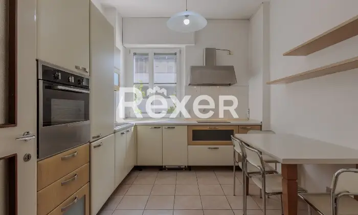 Rexer-Bergamo-APPARTAMENTO-SIGNORILE-CON-BOX-E-CANTINA-Altro