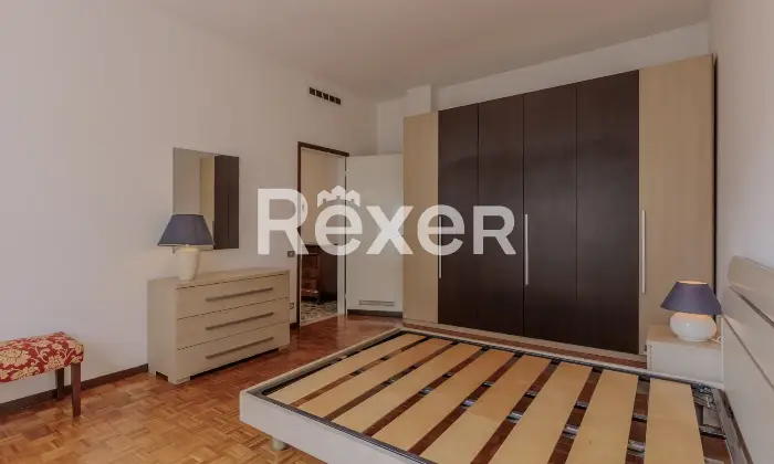 Rexer-Bergamo-APPARTAMENTO-SIGNORILE-CON-BOX-E-CANTINA-Altro