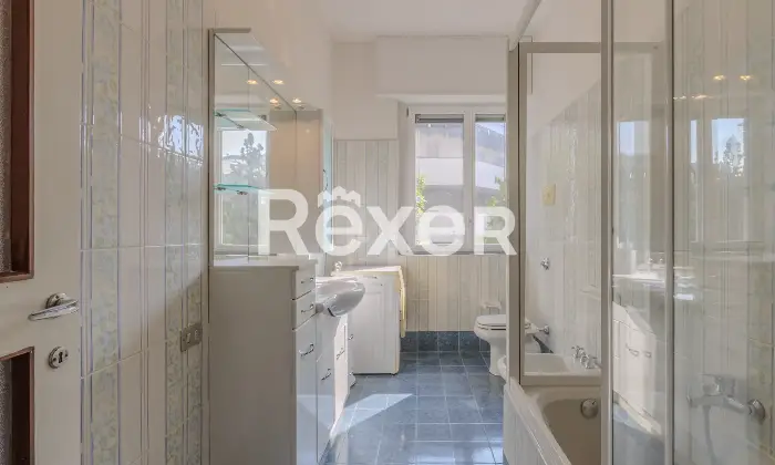 Rexer-Bergamo-APPARTAMENTO-SIGNORILE-CON-BOX-E-CANTINA-Altro