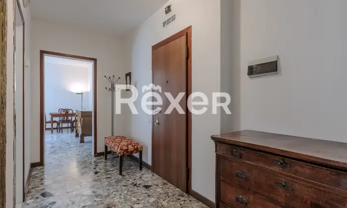 Rexer-Bergamo-APPARTAMENTO-SIGNORILE-CON-BOX-E-CANTINA-Altro