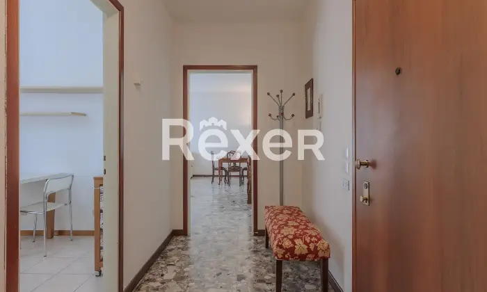 Rexer-Bergamo-APPARTAMENTO-SIGNORILE-CON-BOX-E-CANTINA-Altro