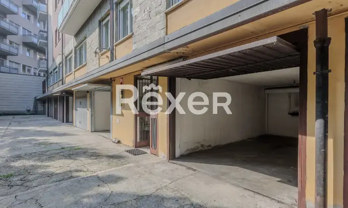 Rexer-Bergamo-APPARTAMENTO-SIGNORILE-CON-BOX-E-CANTINA-Altro